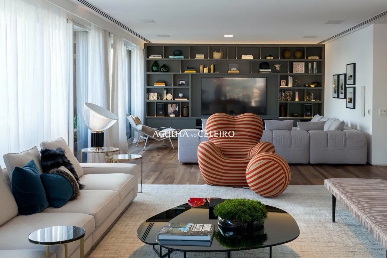 Cobertura triplex espetacular na melhor localização do bairro. – CO0074