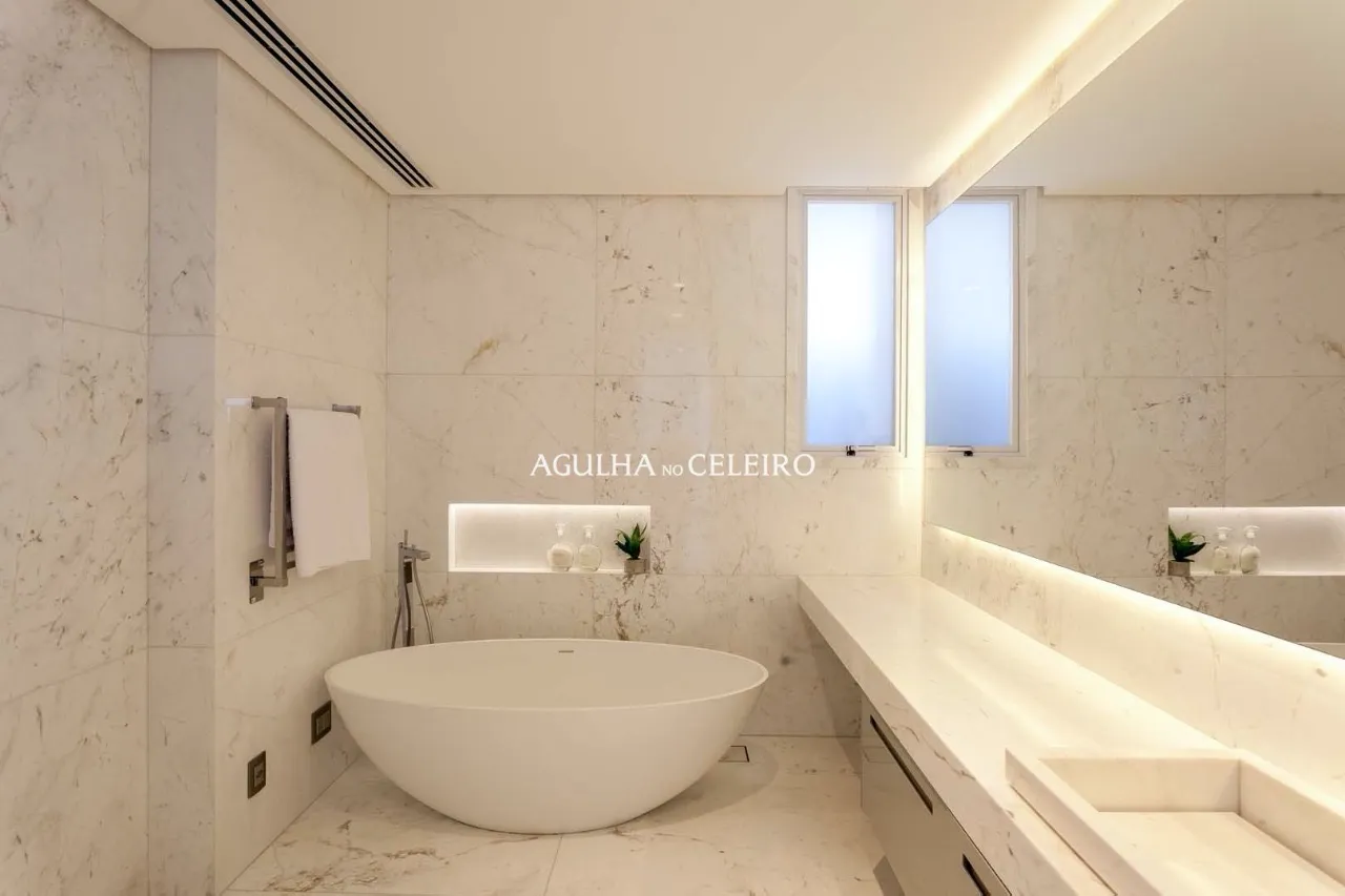 Cobertura triplex espetacular na melhor localização do bairro. – CO0074