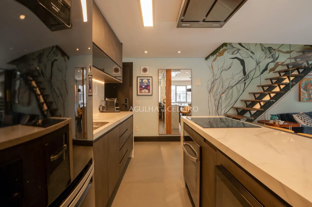 Cobertura toda reformada na Vila Madalena. – CO0469