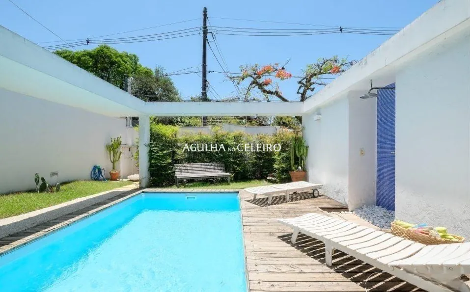 um-refugio-modernista-a-venda-no-melhor-do-bairro-16363-2