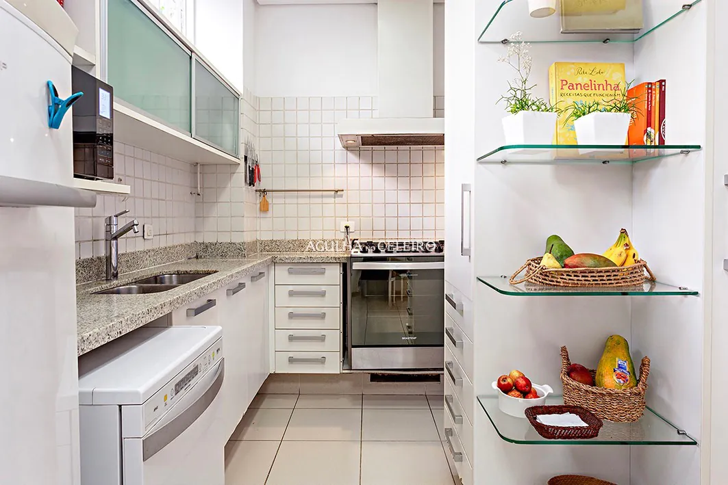 casa-com-quintal-espacoso-a-venda-no-jardim-america-17047-10