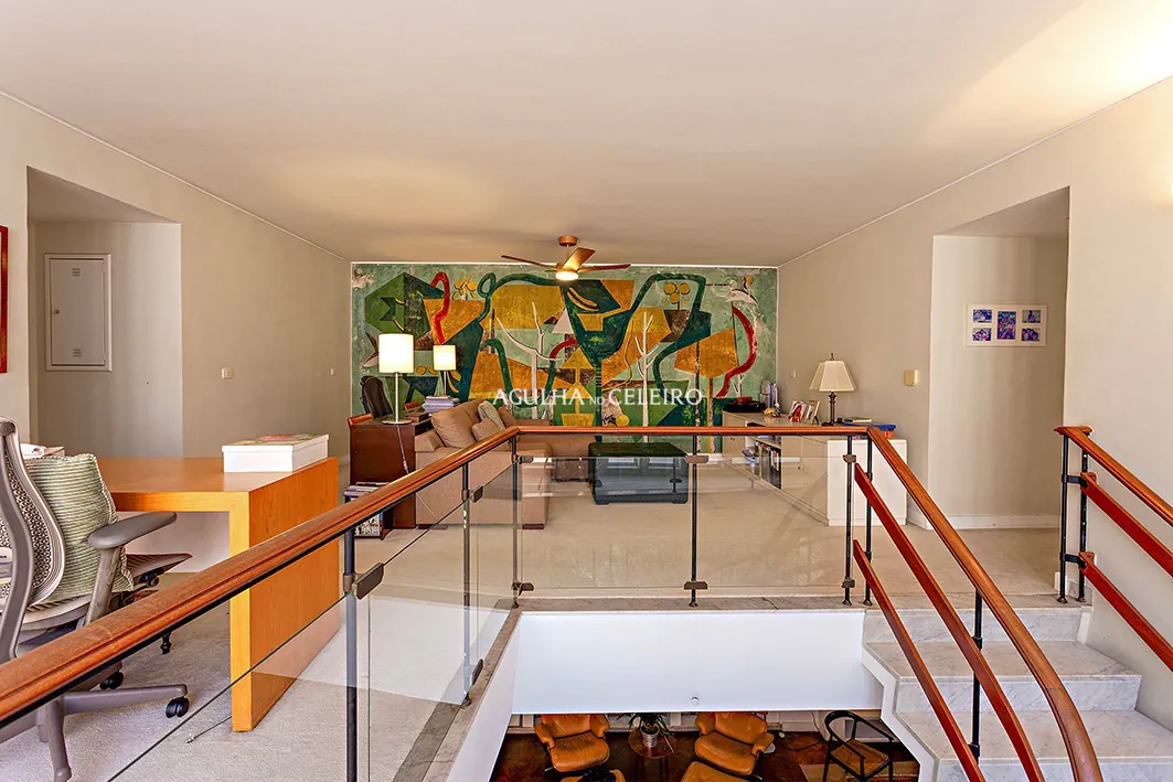 casa-com-quintal-espacoso-a-venda-no-jardim-america-17047-12