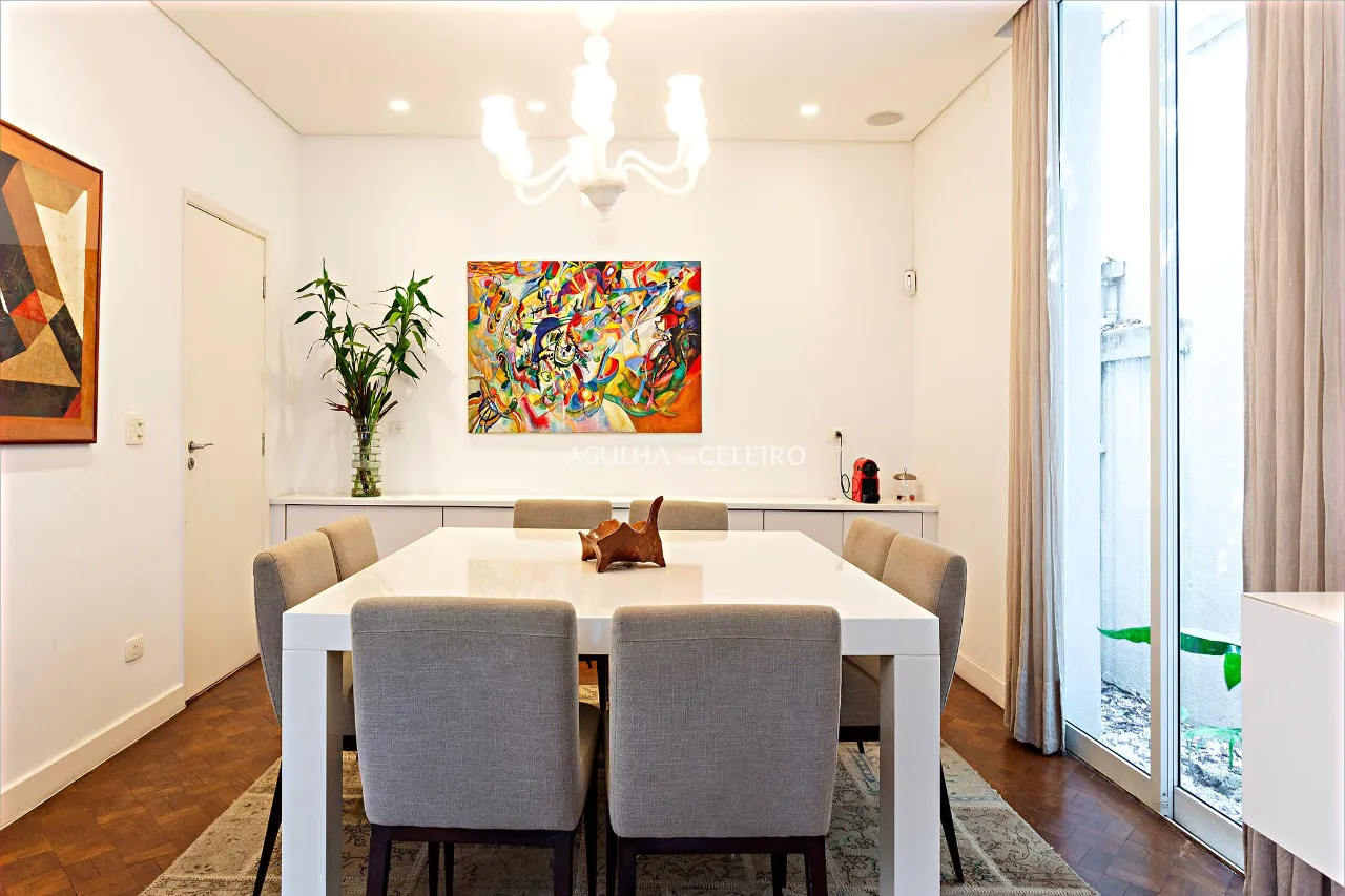 casa-com-quintal-espacoso-a-venda-no-jardim-america-17047-5