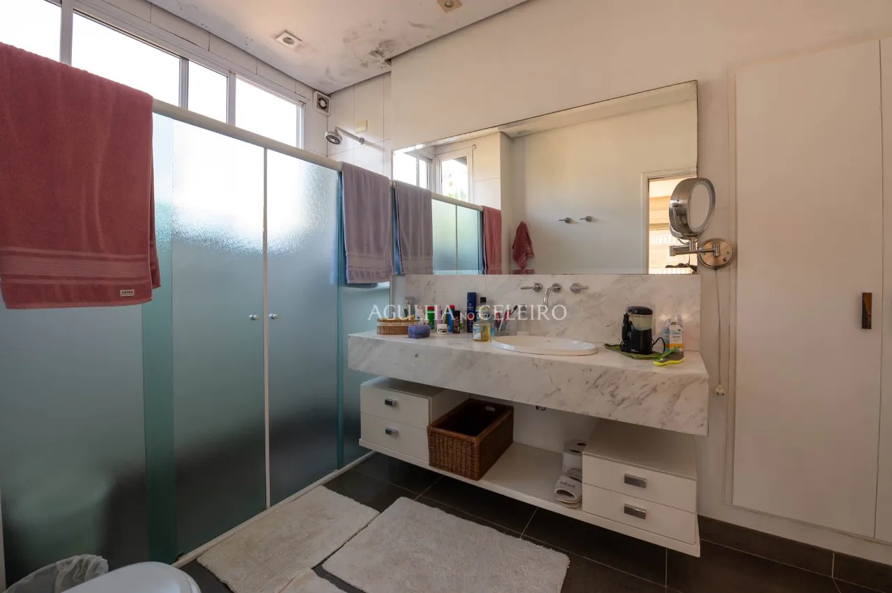 casa-deliciosa-a-150-metros-do-parque-ibirapuera-a-venda-no-jardim-luzitania-17084-17