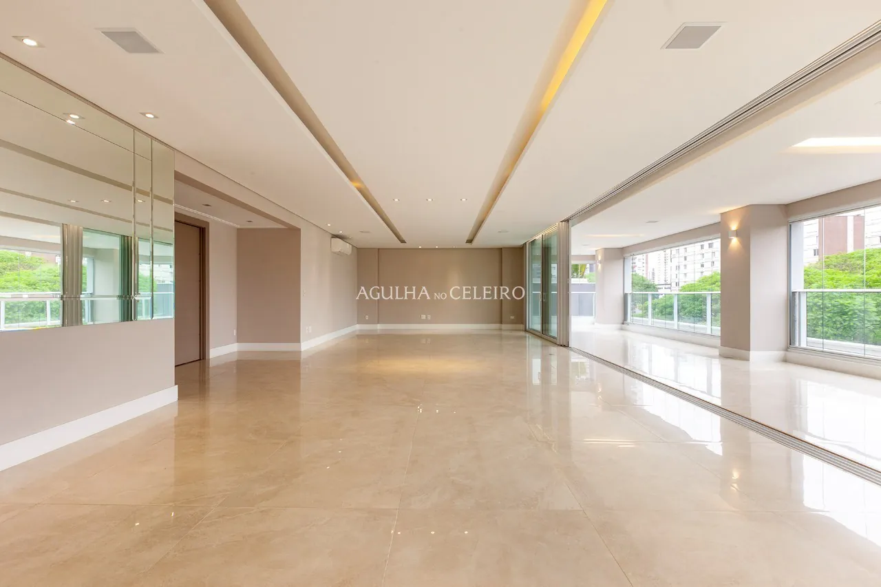 Apartamento à venda com vista para a copa das árvores em Pinheiros. – 10146