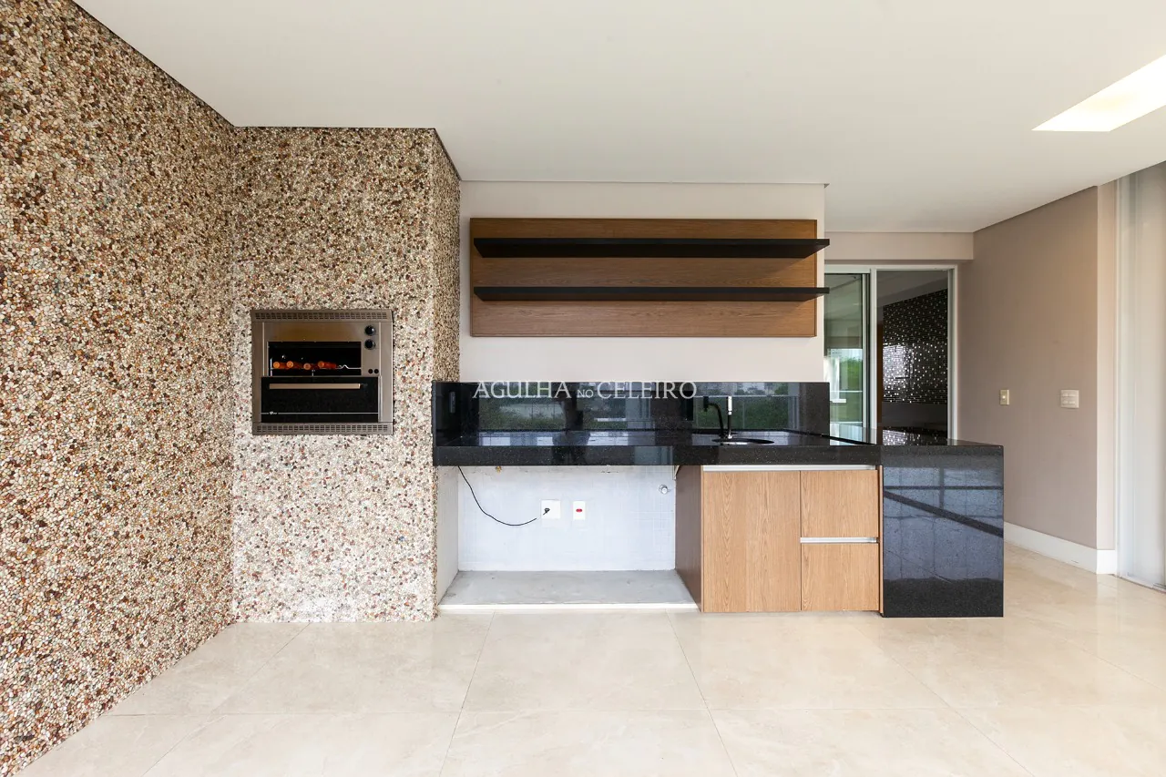 Apartamento à venda com vista para a copa das árvores em Pinheiros. – 10146