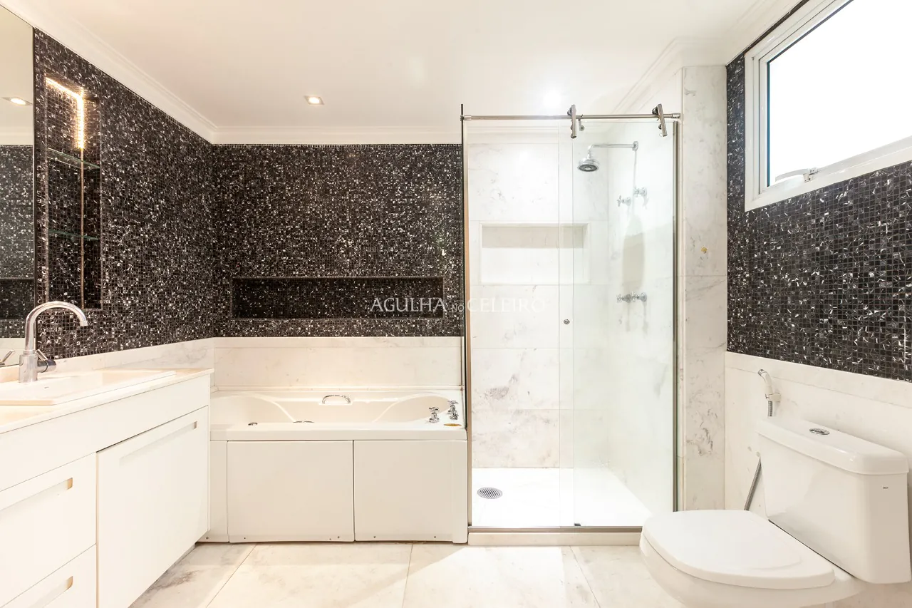 Apartamento à venda com vista para a copa das árvores em Pinheiros. – 10146