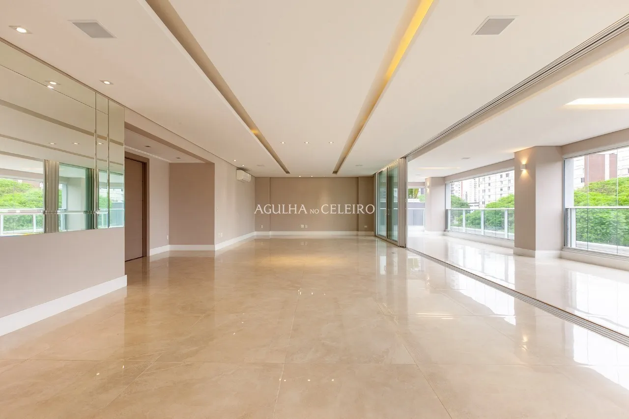 Apartamento à venda com vista para a copa das árvores em Pinheiros. – 10146