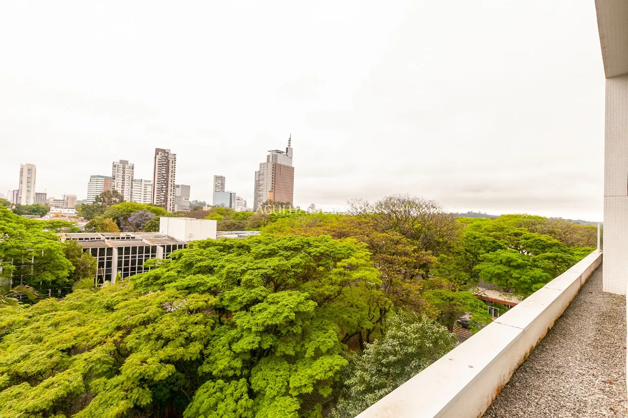 Apartamento à venda com vista para a copa das árvores em Pinheiros. – 10146