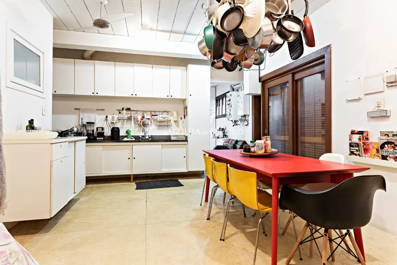 Um verdadeiro refúgio na Vila Madalena. – 13585