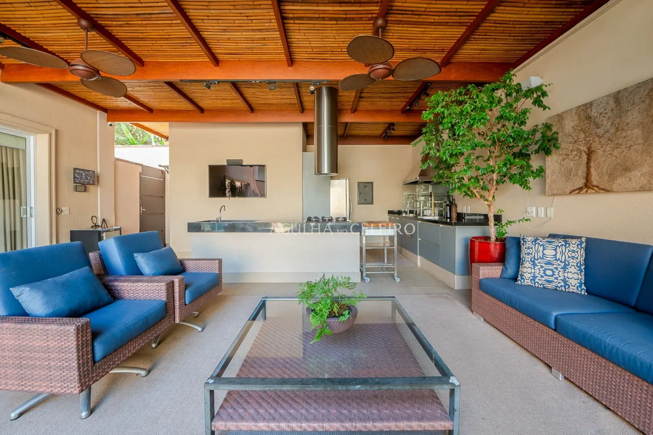 Linda casa com área gourmet à venda no Alto de Pinheiros – 16336