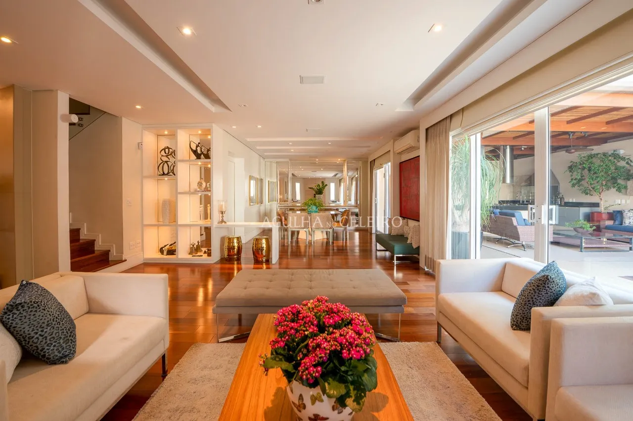 Linda casa com área gourmet à venda no Alto de Pinheiros – 16336