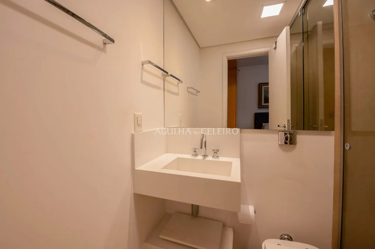 Apartamento à venda em Moema Pássaros – 17378