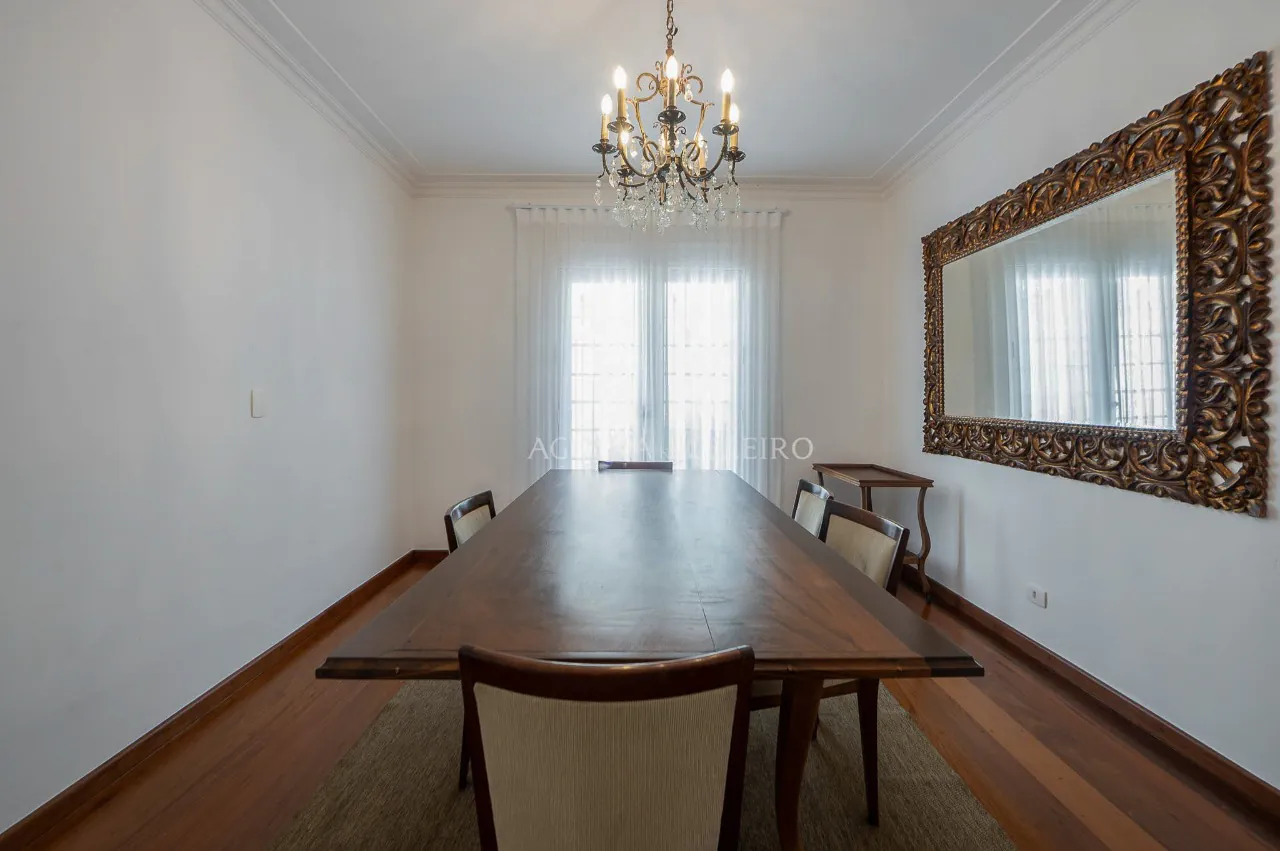 Casa clássica para venda no Jardim Europa. – CA0062