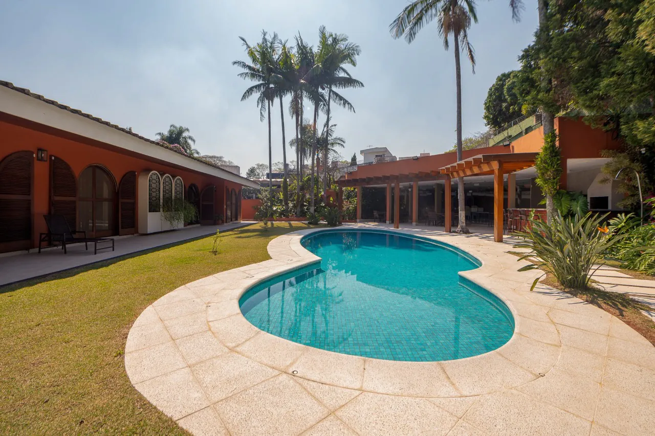 Casa térrea espetacular à venda em Alto de Pinheiros – CA0947