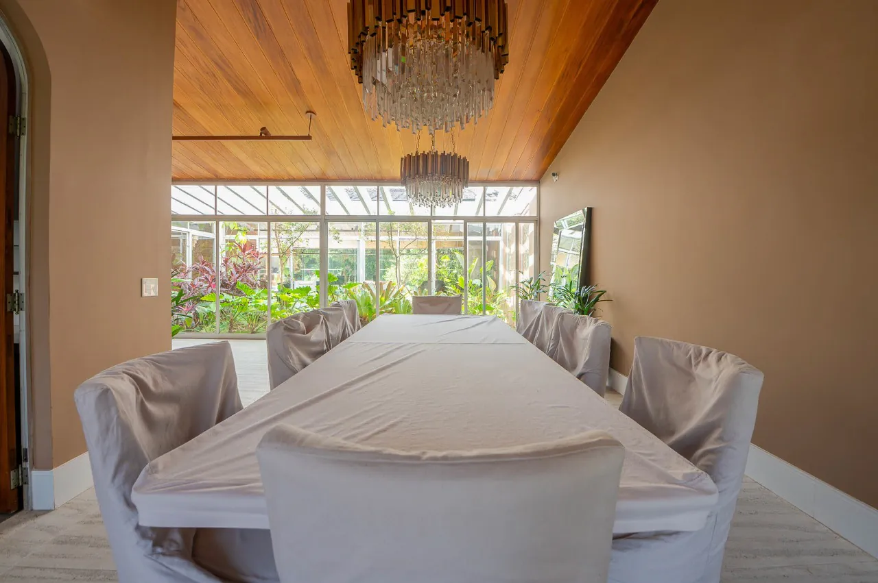 Casa térrea espetacular à venda em Alto de Pinheiros – CA0947