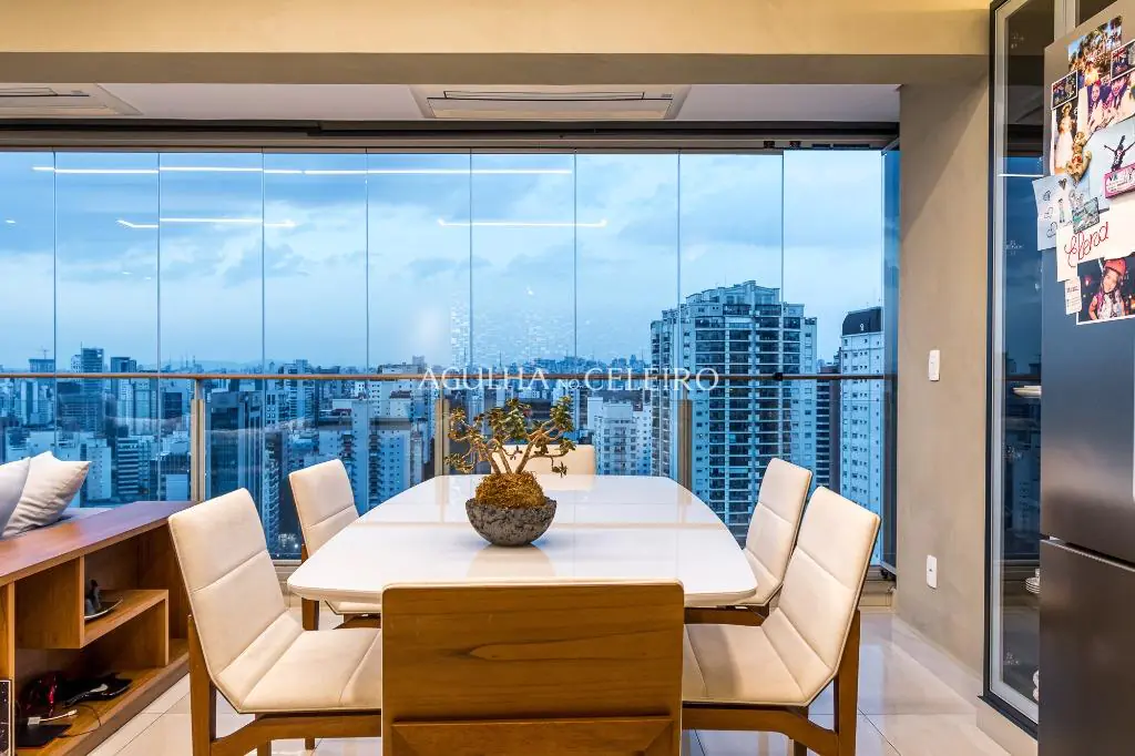 Cobertura mobiliada à venda na Vila Nova Conceição. – CO0786