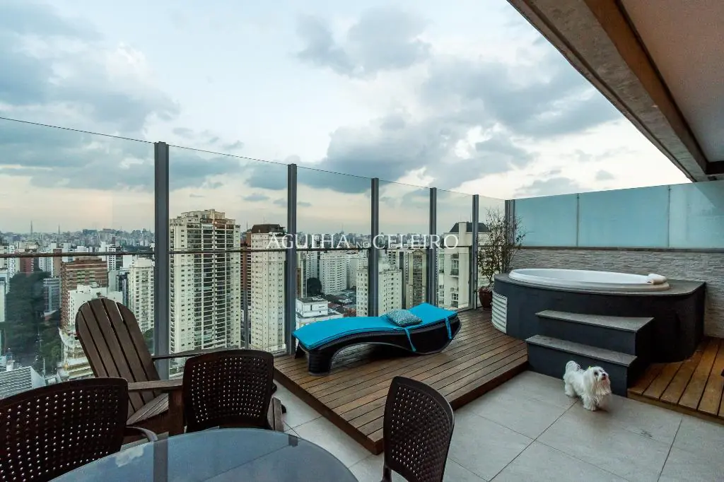 Cobertura mobiliada à venda na Vila Nova Conceição. – CO0786