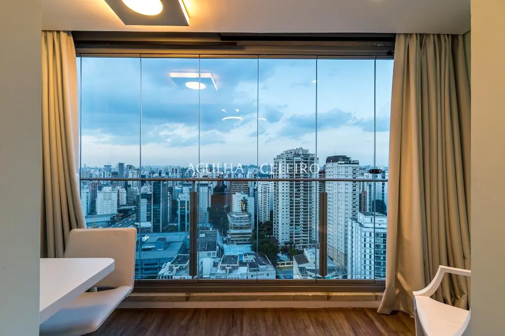 Cobertura mobiliada à venda na Vila Nova Conceição. – CO0786