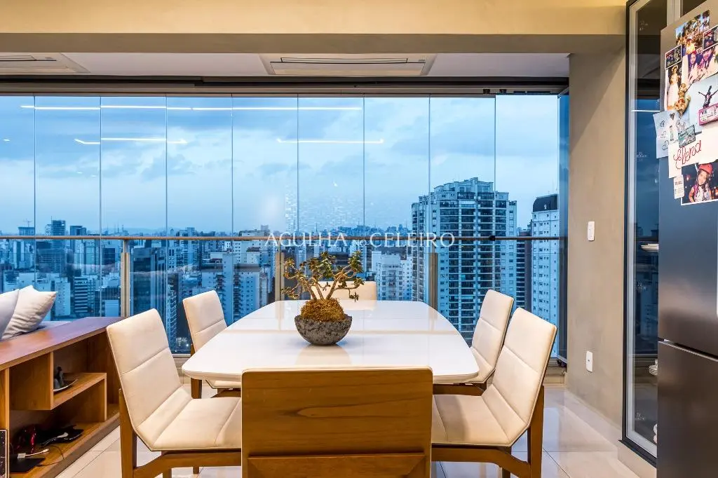 Cobertura mobiliada à venda na Vila Nova Conceição. – CO0786