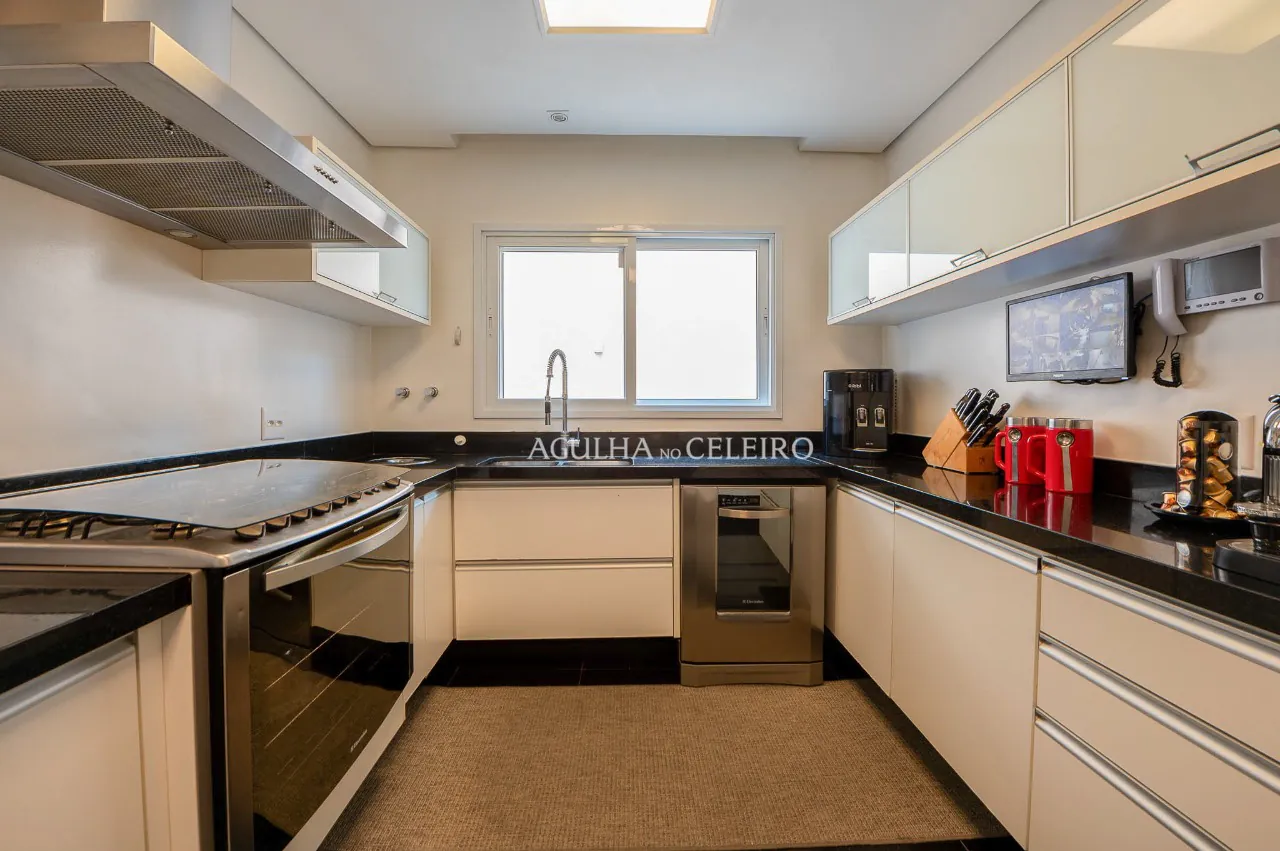 linda-casa-com-area-gourmet-a-venda-no-alto-de-pinheiros-16336-10