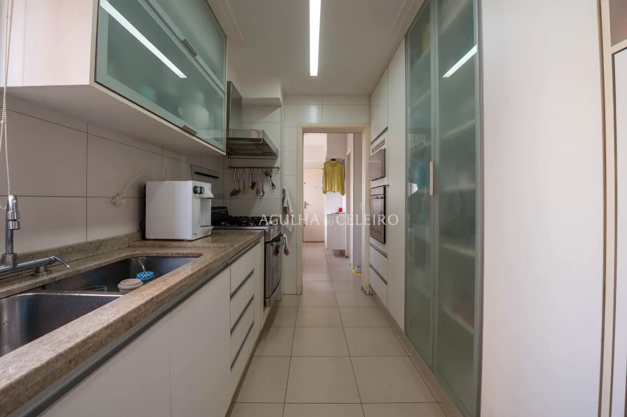 apartamento-amplo-com-uma-varanda-maravilhosa-a-venda-em-moema-17271-9