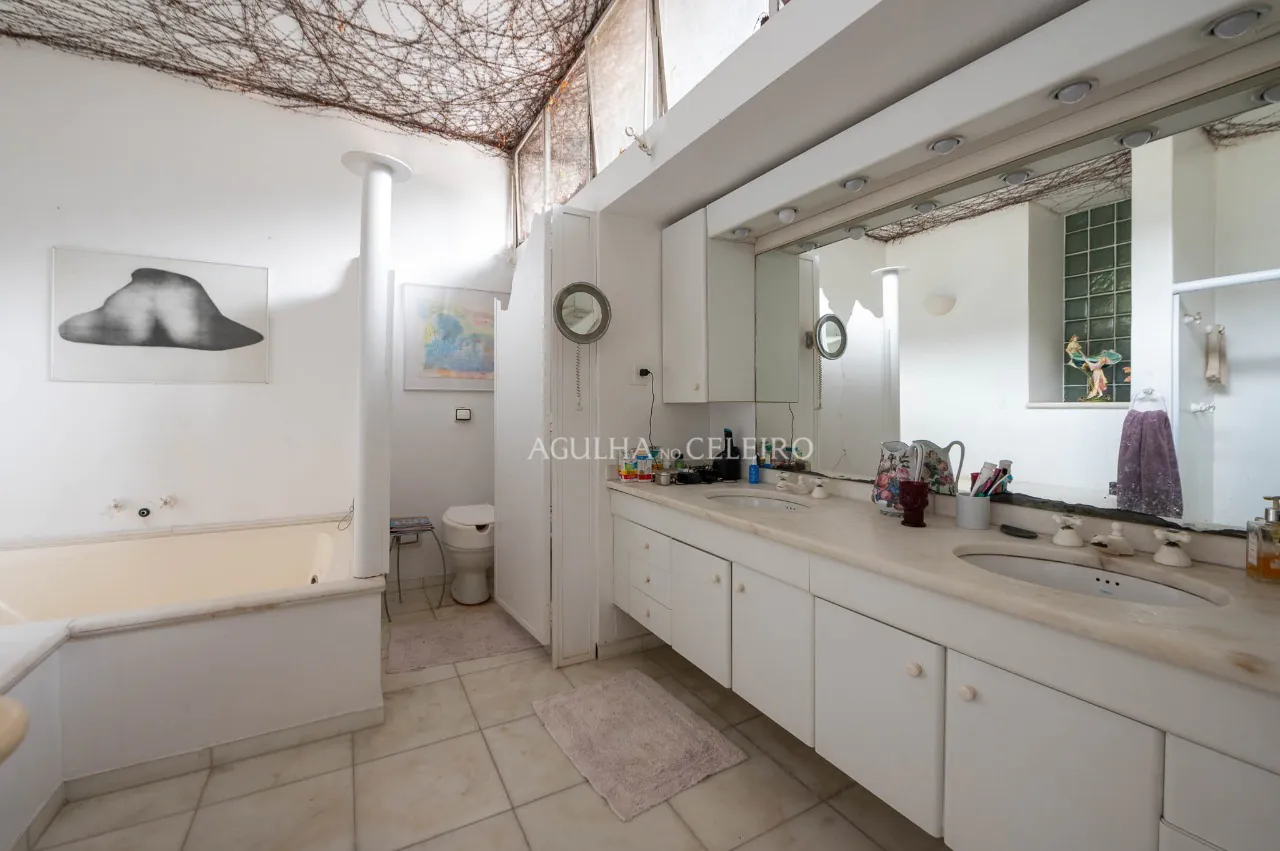 casa-a-venda-no-jardim-europa-com-integracao-perfeita-com-a-natureza-17394-16