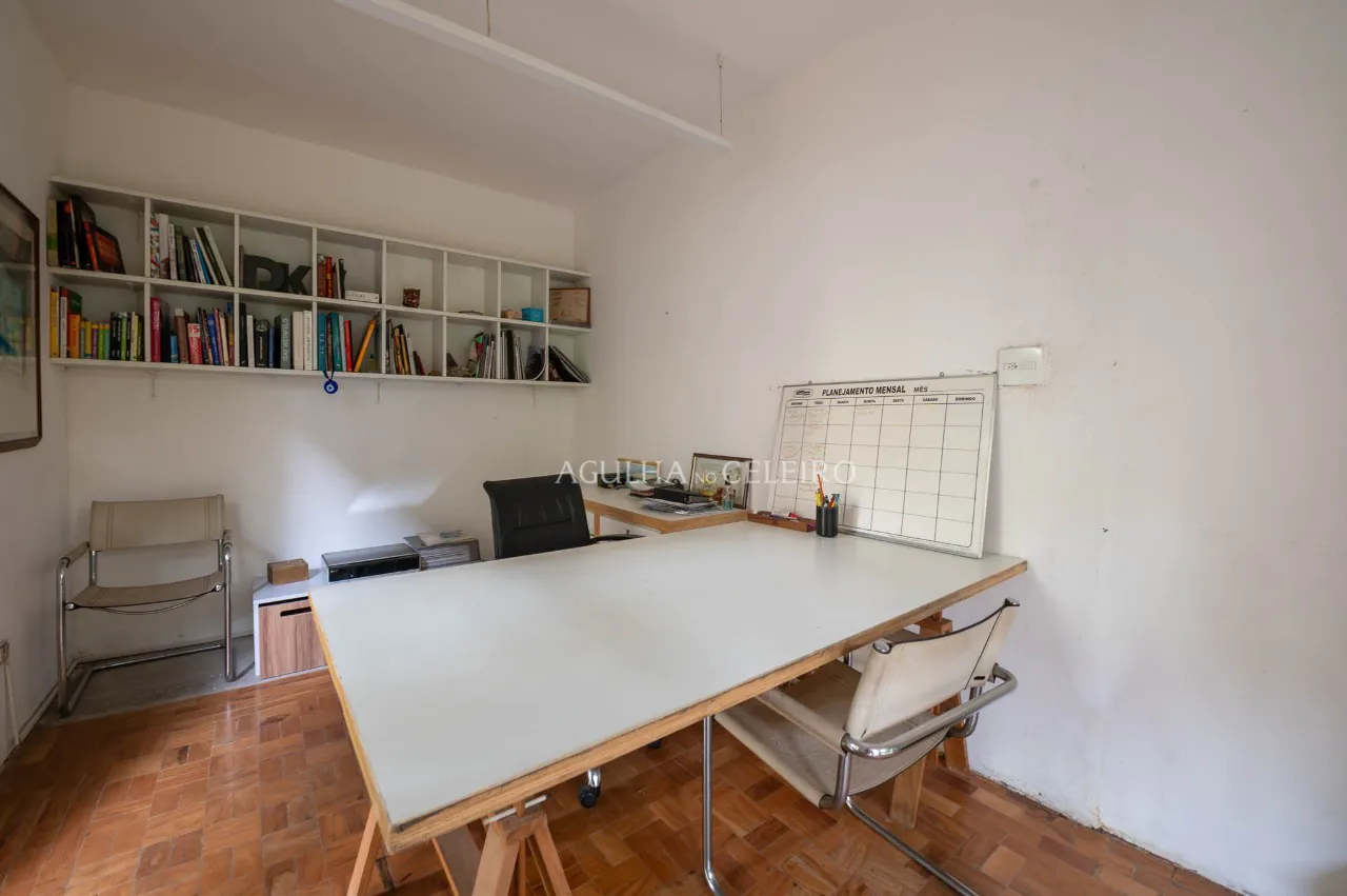 casa-a-venda-no-jardim-europa-com-integracao-perfeita-com-a-natureza-17394-17