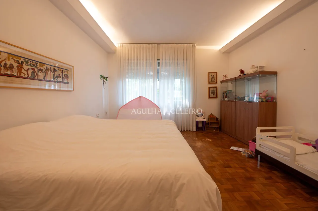 casa-a-venda-no-jardim-europa-com-integracao-perfeita-com-a-natureza-17394-20