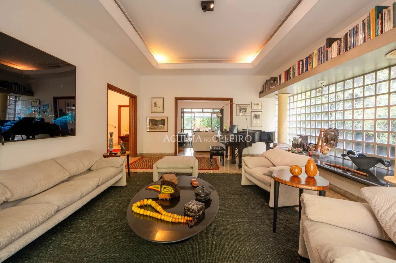 casa-a-venda-no-jardim-europa-com-integracao-perfeita-com-a-natureza-17394-7