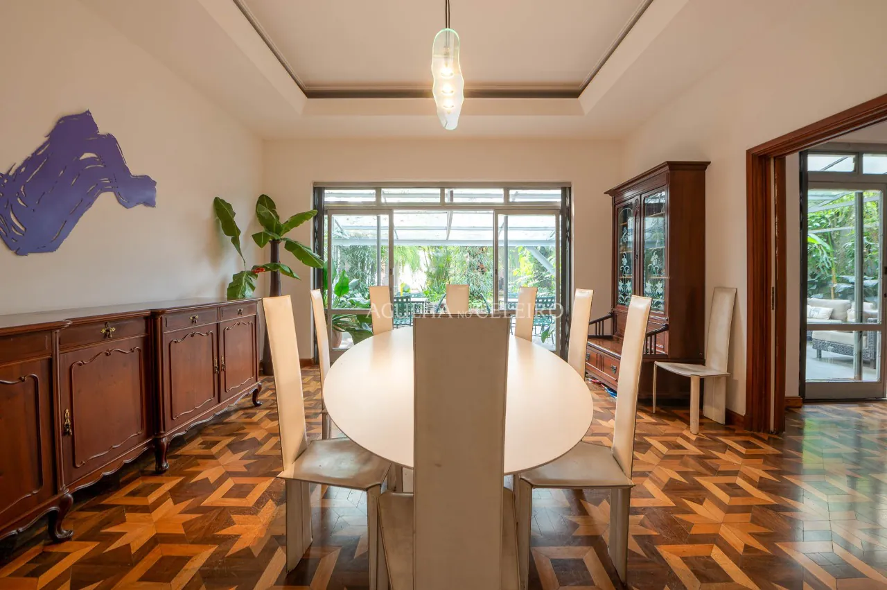 casa-a-venda-no-jardim-europa-com-integracao-perfeita-com-a-natureza-17394-9