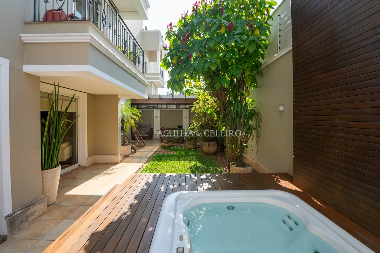 Linda casa em condomínio desejado – 17026