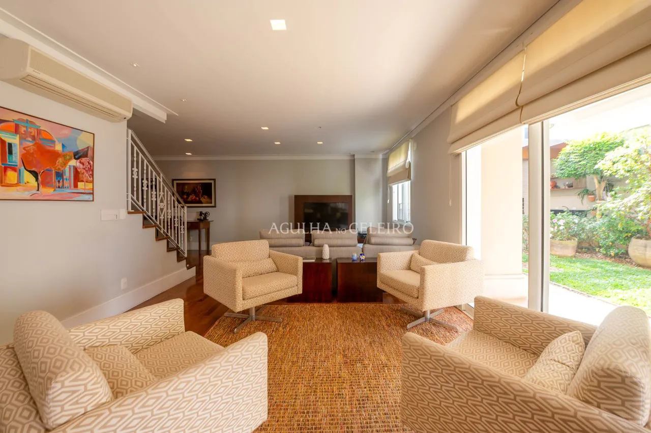 Linda casa em condomínio desejado – 17026