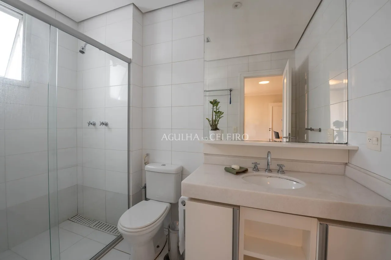 Linda casa em condomínio desejado – 17026