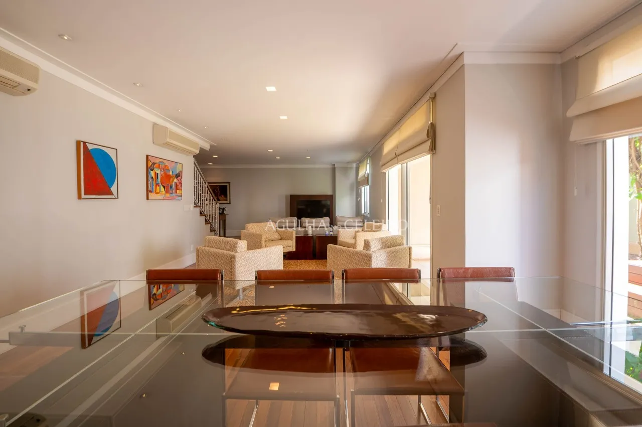 Linda casa em condomínio desejado – 17026