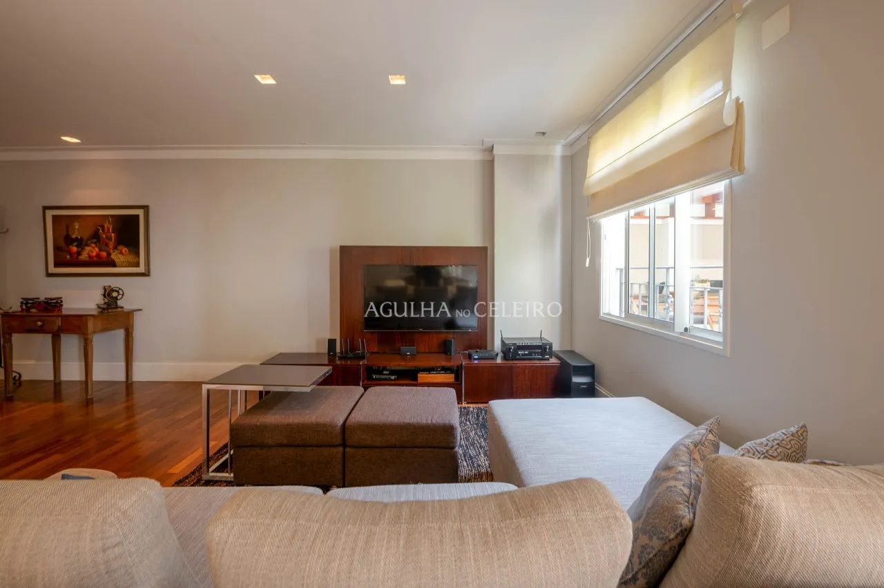 Linda casa em condomínio desejado – 17026