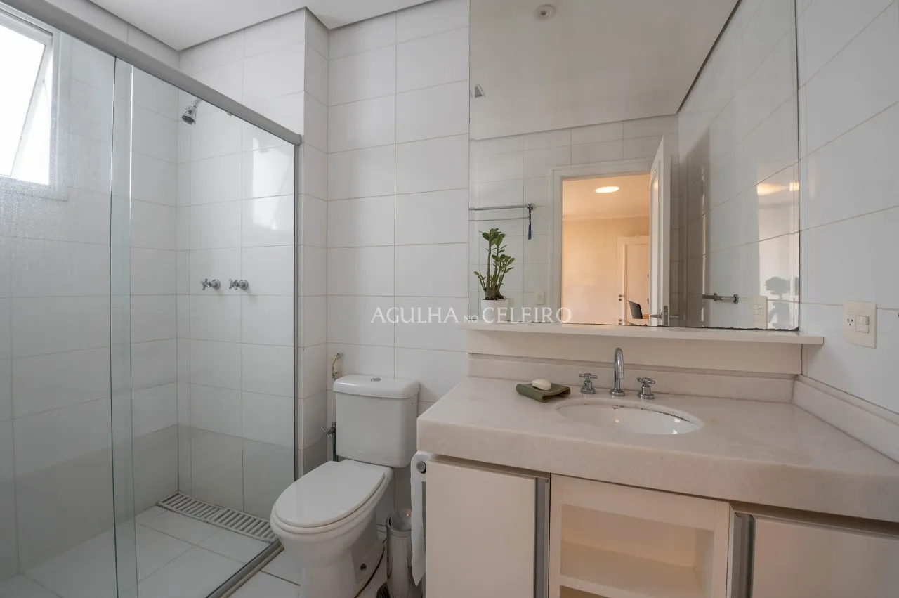 Linda casa em condomínio desejado – 17026