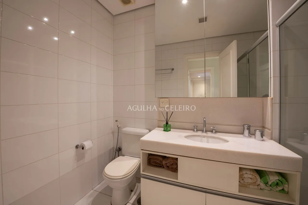 Linda casa em condomínio desejado – 17026