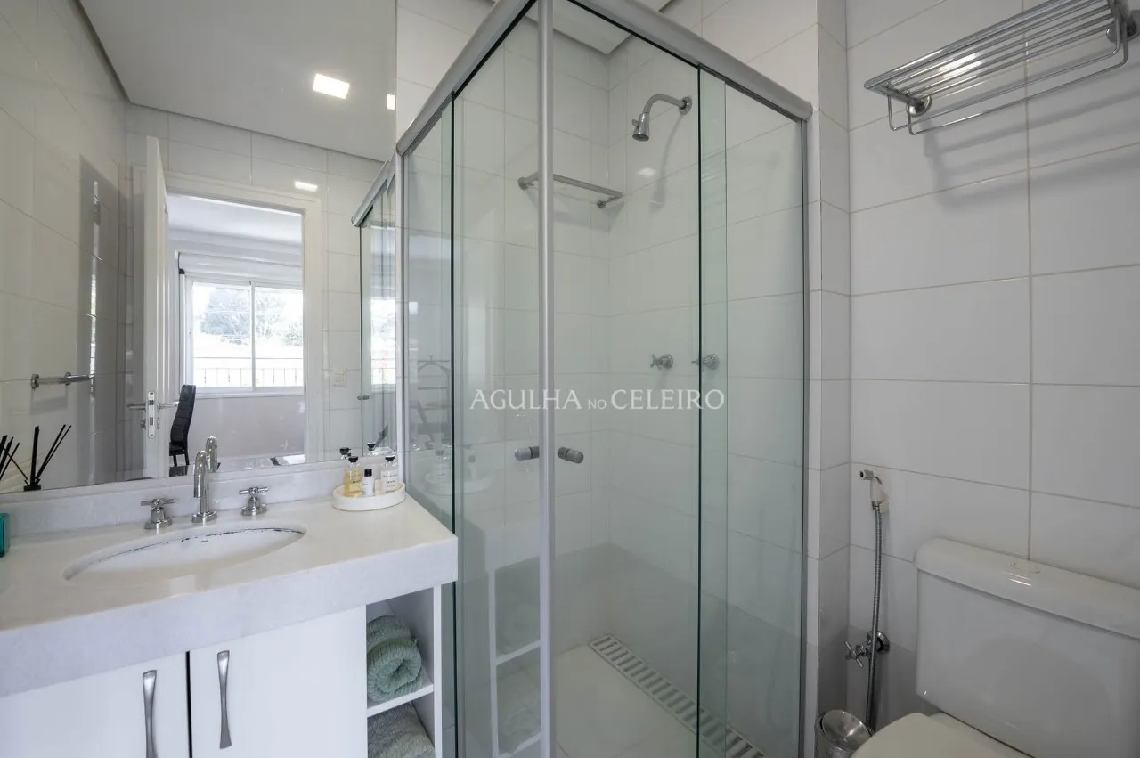 Linda casa em condomínio desejado – 17026