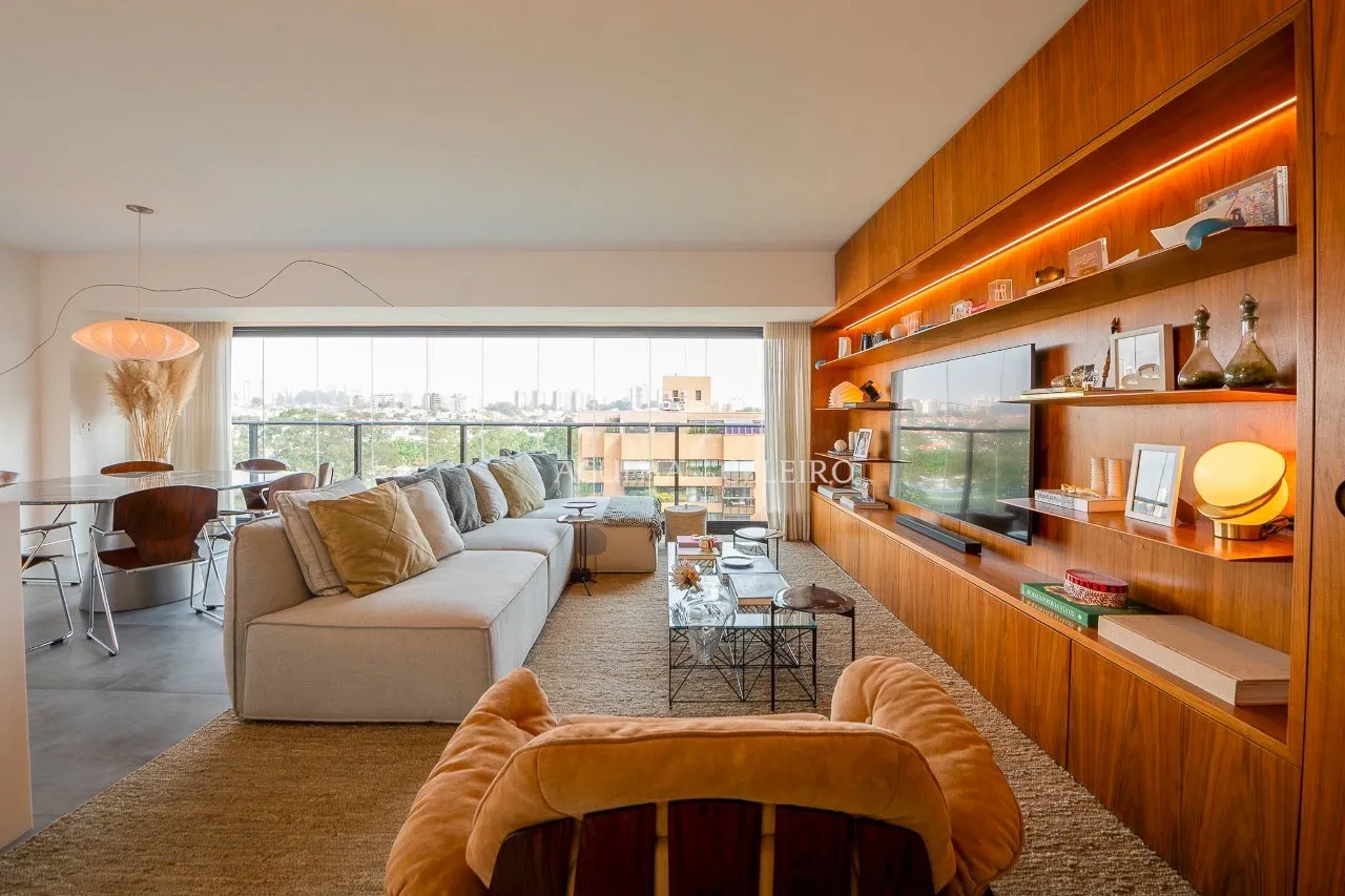 Cobertura super reformada, pronta para morar | Projeto de prédio assinado por João Armentano – 17078