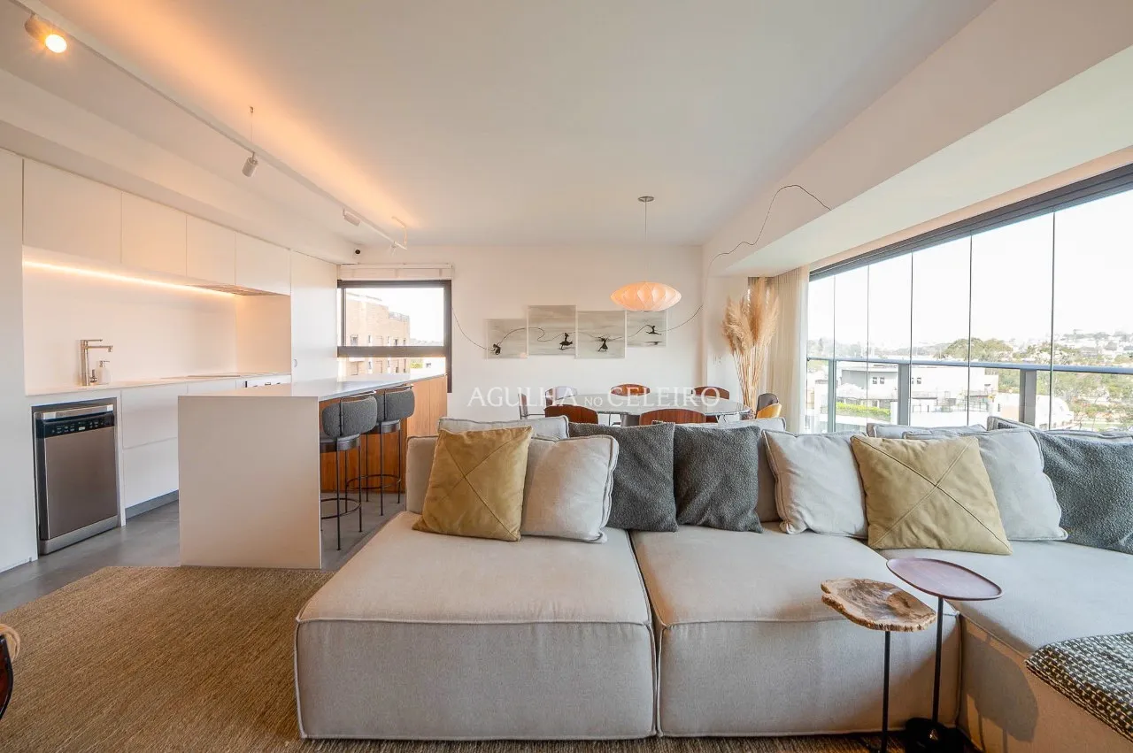 Cobertura super reformada, pronta para morar | Projeto de prédio assinado por João Armentano – 17078