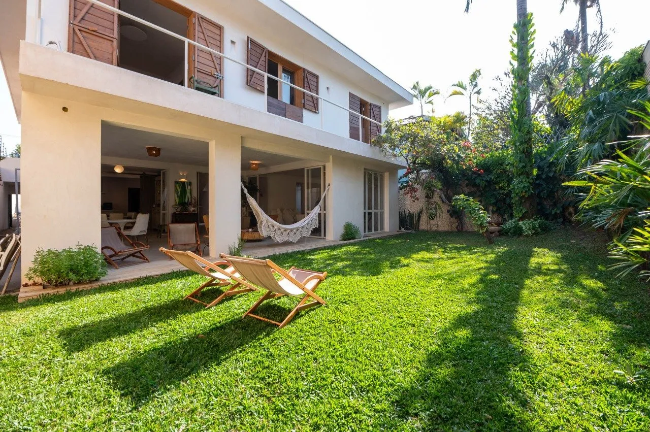 Casa com quintal à venda na Alto de Pinheiros – 17099