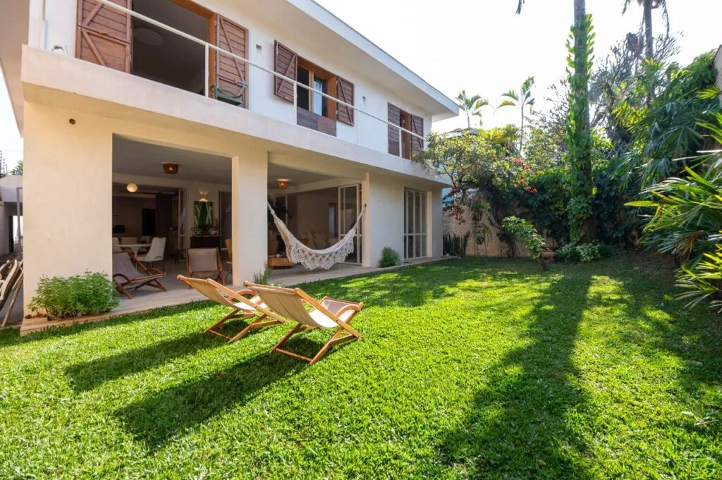 Casa com quintal à venda na Alto de Pinheiros – 17099