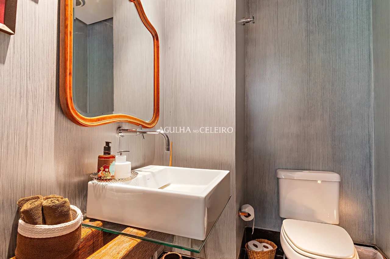 Apartamento com Planta e Varanda Incríveis – 17130