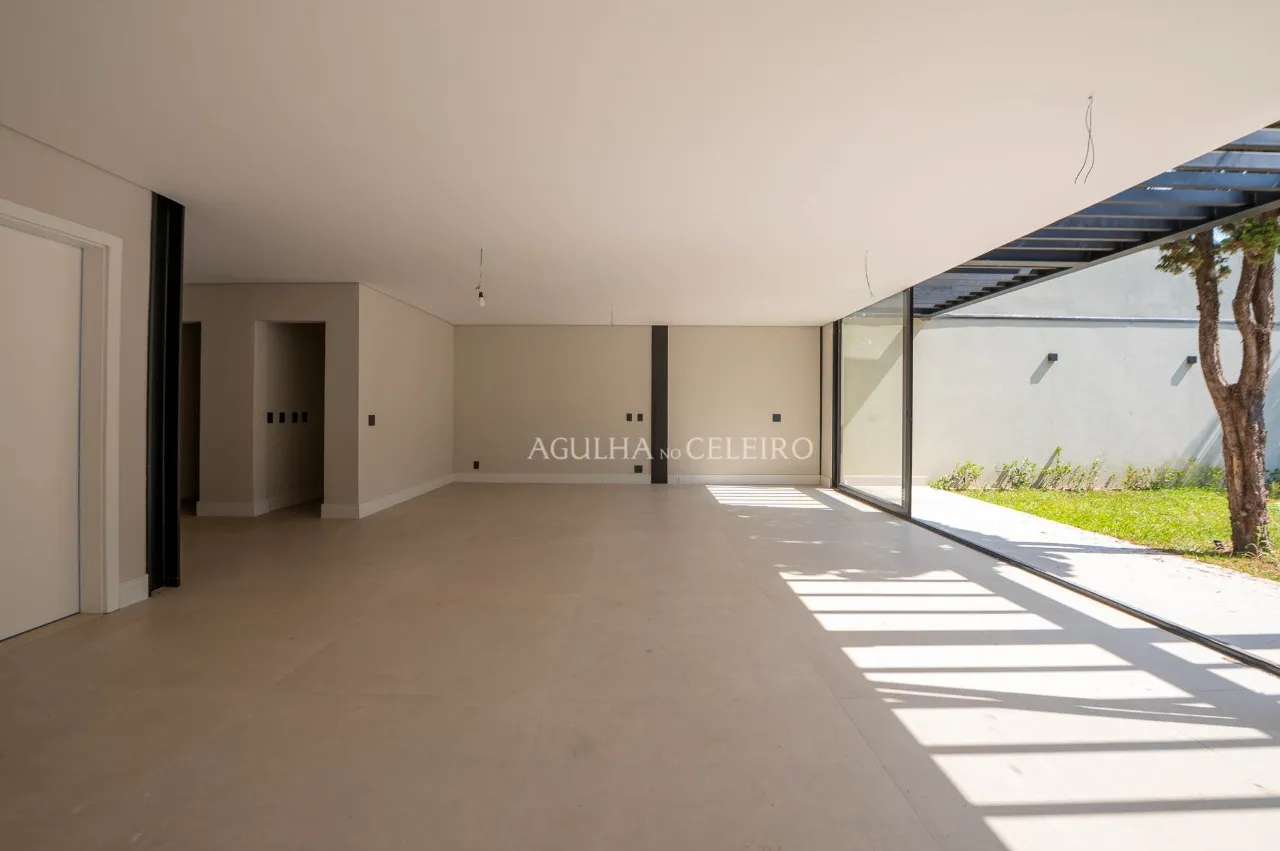 Casa à venda com 4 suítes no Jardim Paulista – 17157