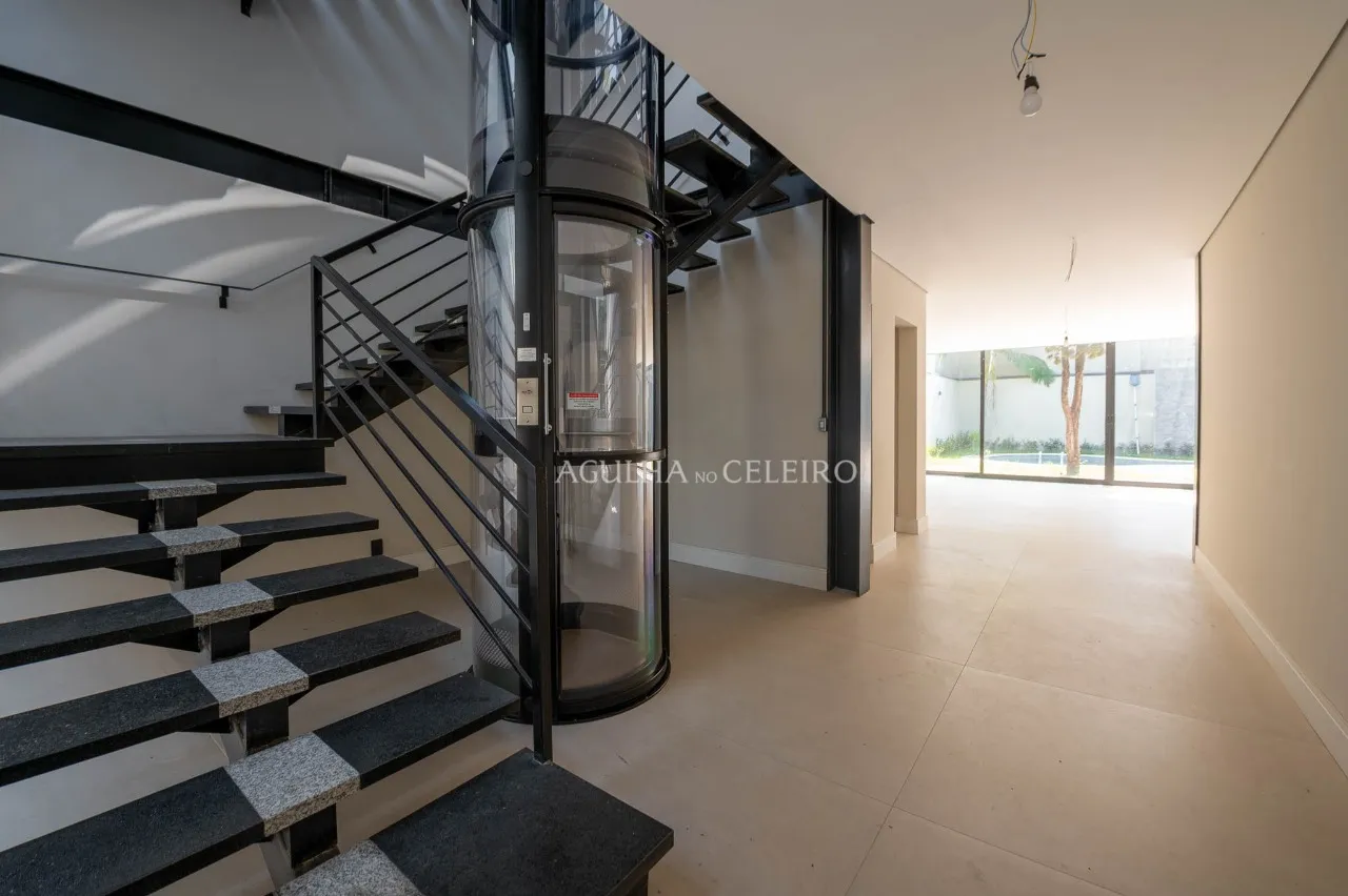 Casa à venda com 4 suítes no Jardim Paulista – 17157