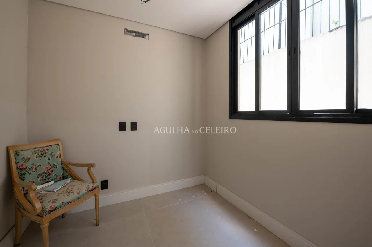 Casa à venda com 4 suítes no Jardim Paulista – 17157