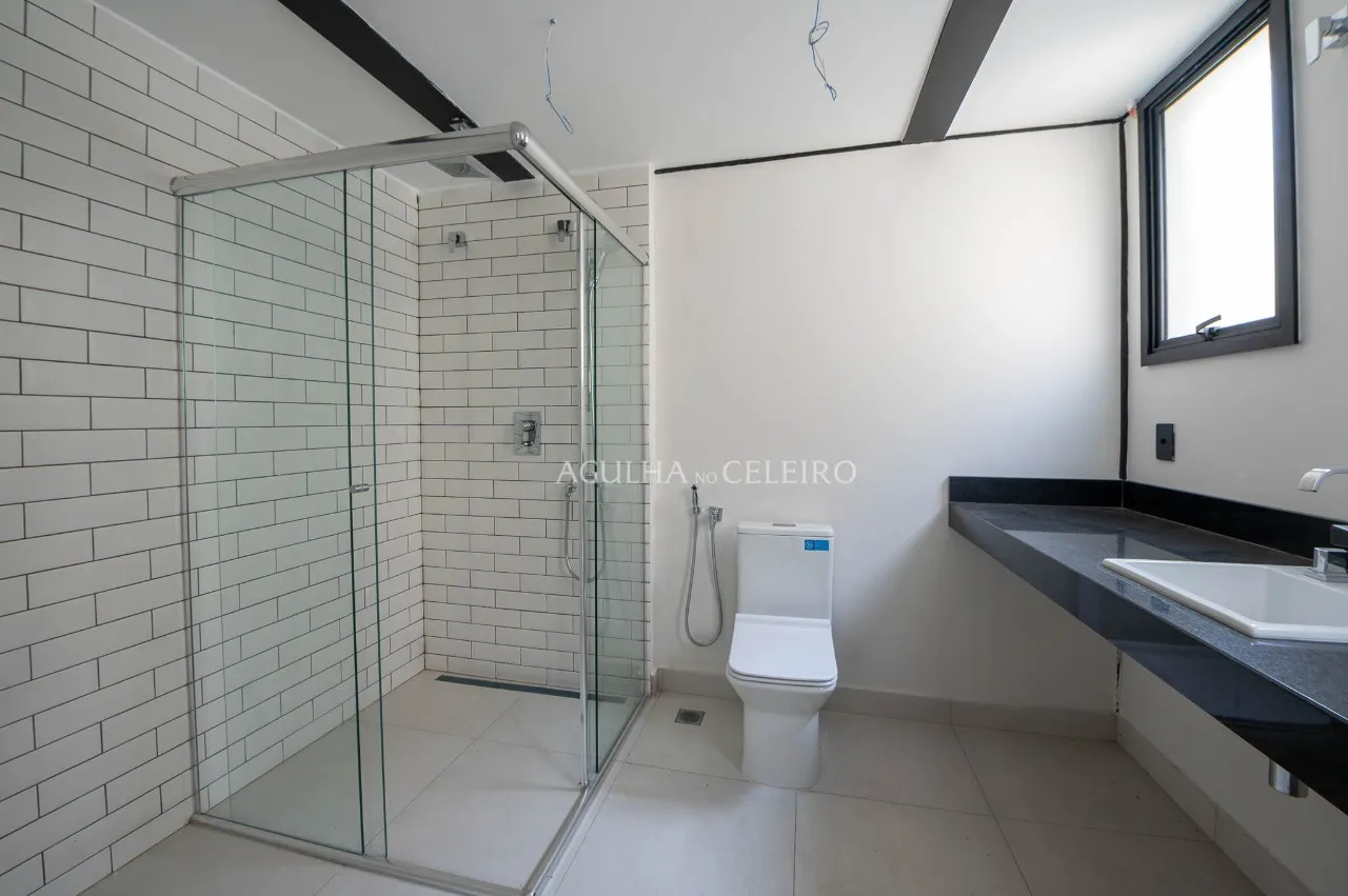 Casa à venda com 4 suítes no Jardim Paulista – 17157