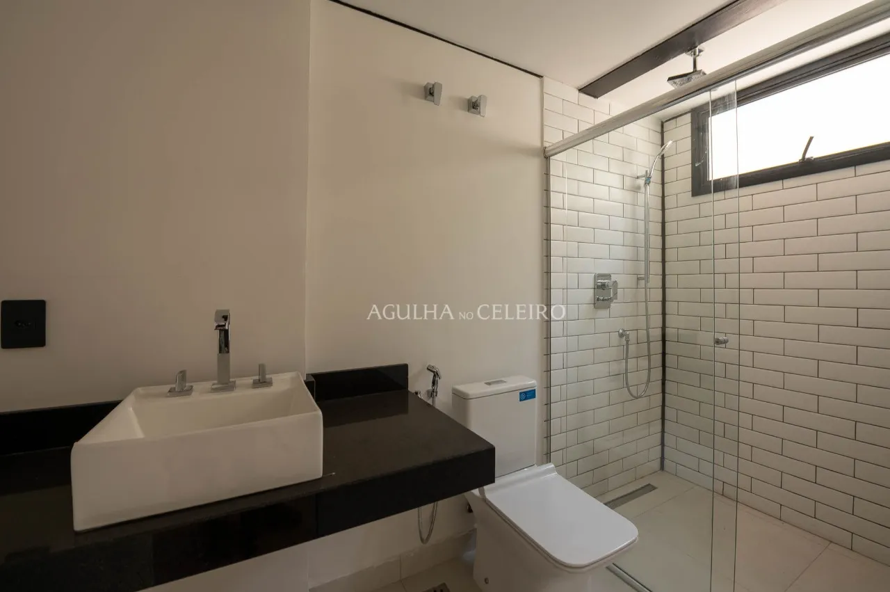 Casa à venda com 4 suítes no Jardim Paulista – 17157