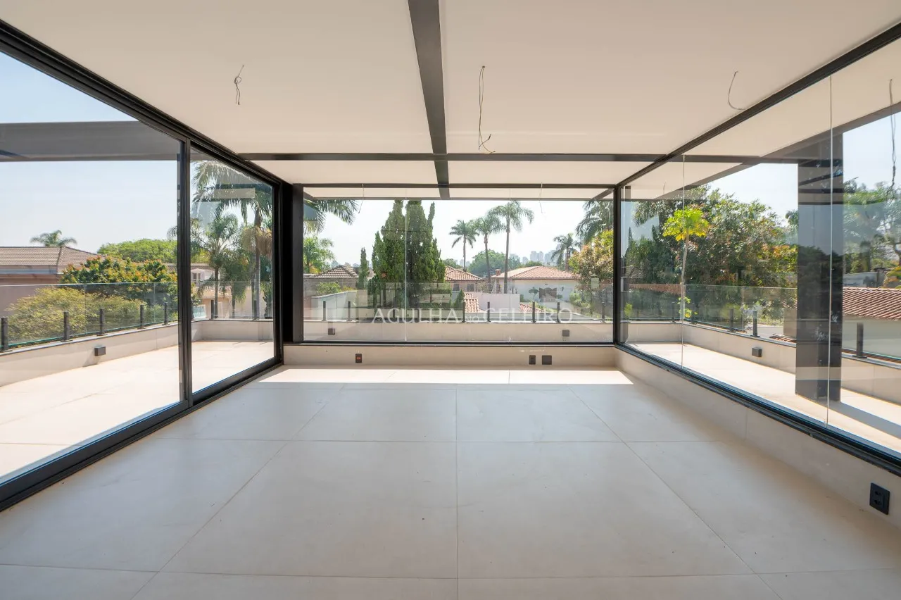 Casa à venda com 4 suítes no Jardim Paulista – 17157